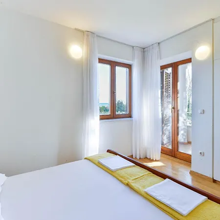Olivar House With Heated Pool And Access *