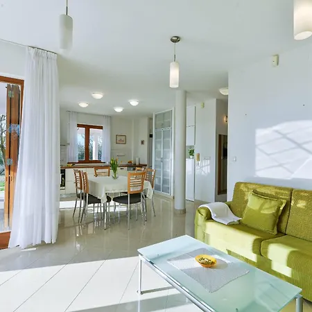 Olivar House With Heated Pool And Access